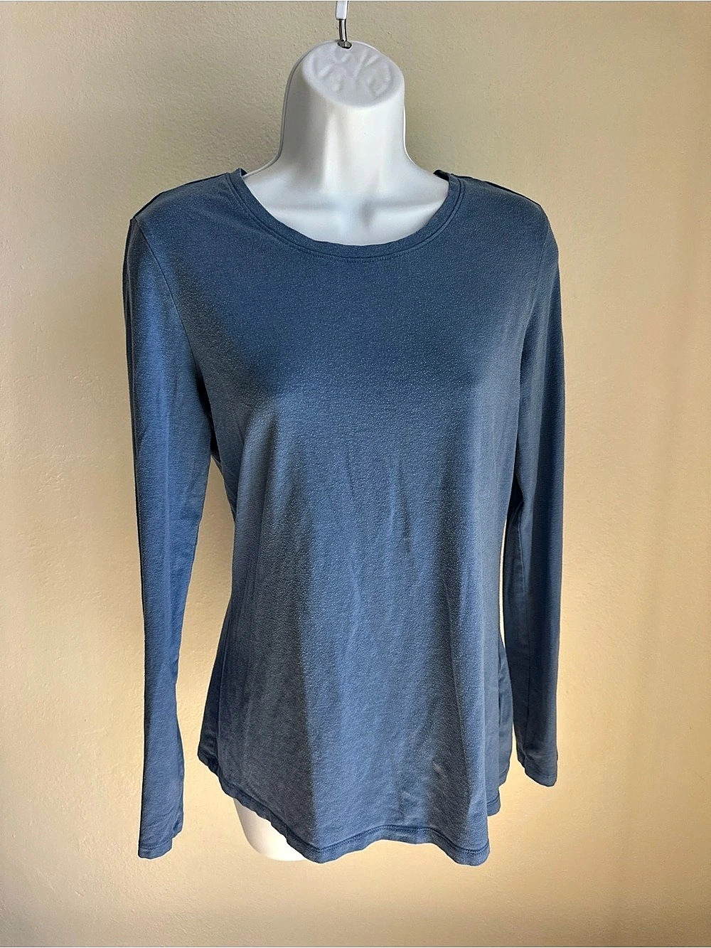 Long Sleeve Tee in Blue Size Medium